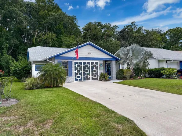 11622 White Ash Dr, New Port Richey, FL 34654