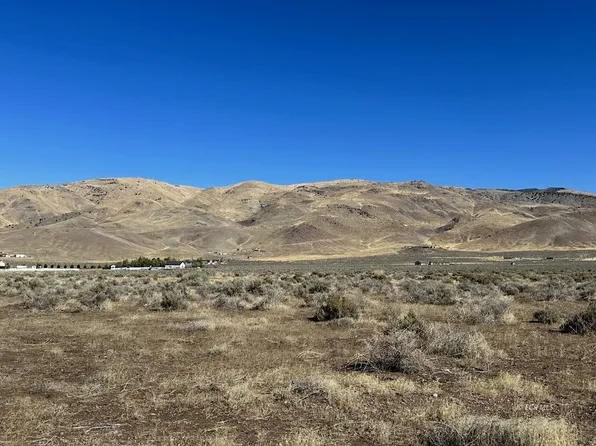 425 Allium Ct, Reno, NV 89510