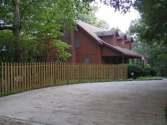 nice long drive...secluded