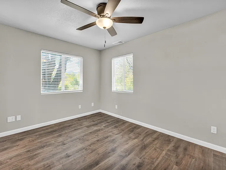 604 Pine St — Photo 20
