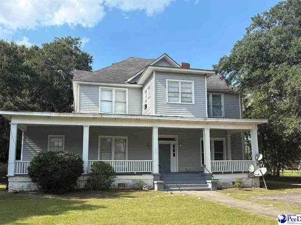 211 E Brooks St, Kingstree, SC 29556