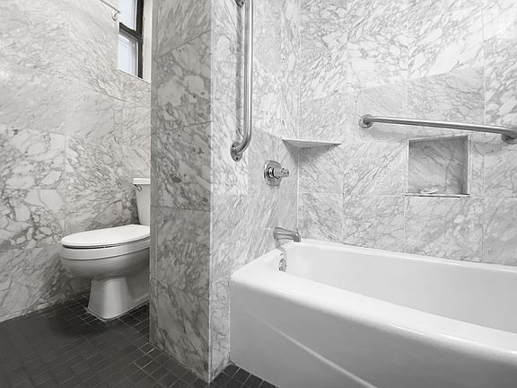 5th image of 406 W 39th St #2N