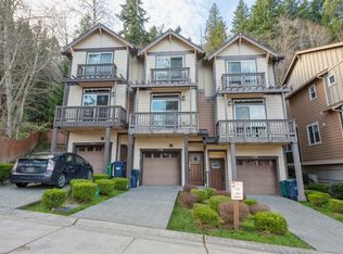 17806 NE 95th Ct, Redmond, WA 98052