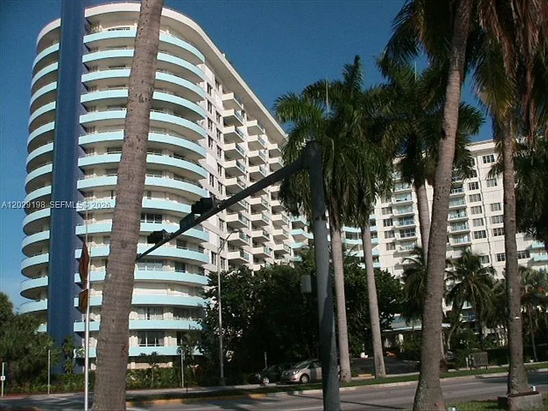 5161 Collins Ave #909 — Photo 12