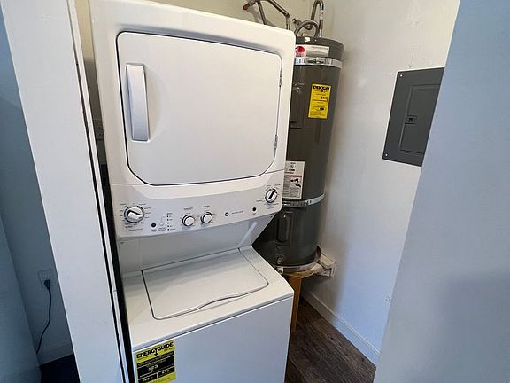 4th image of 322 Village Way