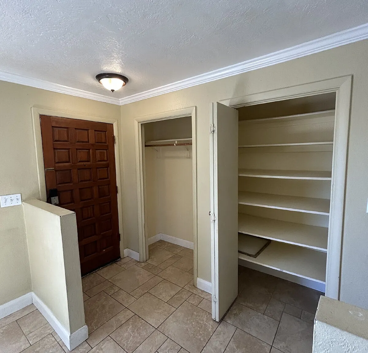 3 bed, 1.0 bath, $1,895 — Photo 4