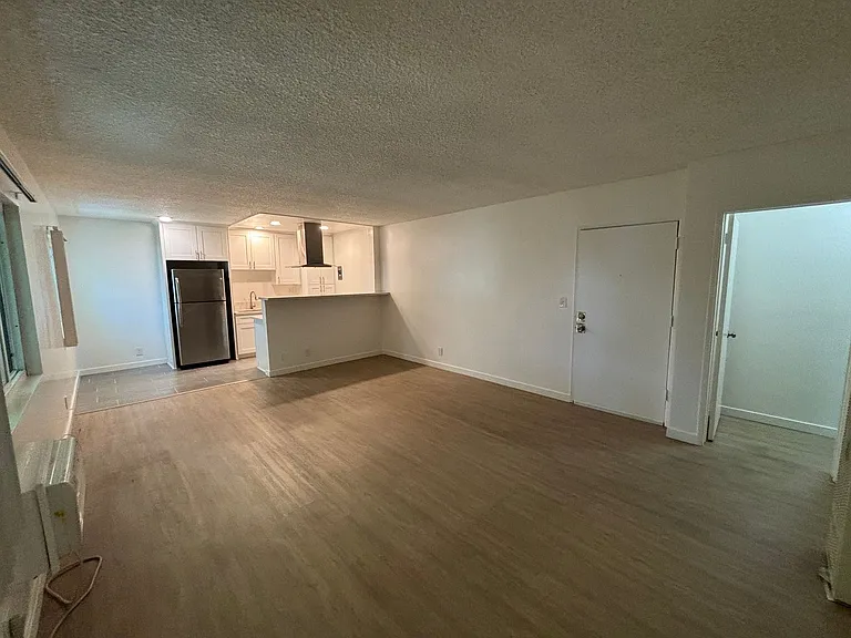 4540 Vista Del Monte Ave — Photo 6
