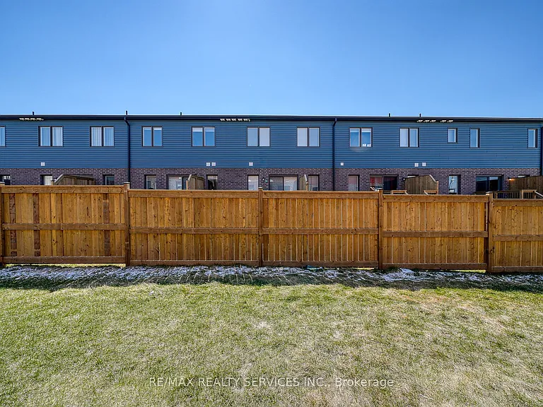 95 Queensbrook Cres — Photo 50
