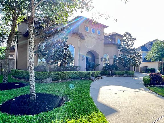 3rd image of 10415 Prescott Glen Ln