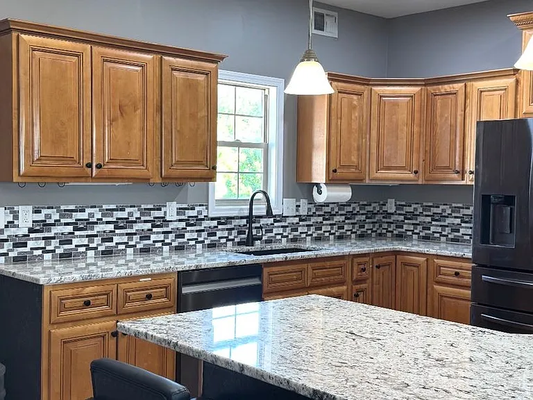 1715 W Crocus Dr — Photo 8