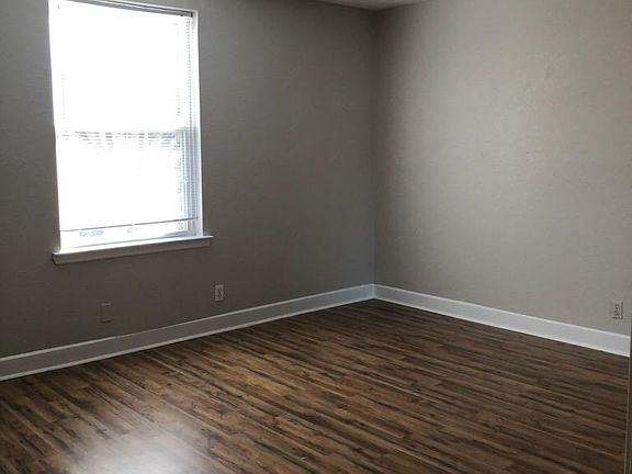 4th image of 2719 Folts Dr APT 115