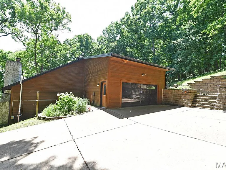 903 Strecker Rd — Photo 49