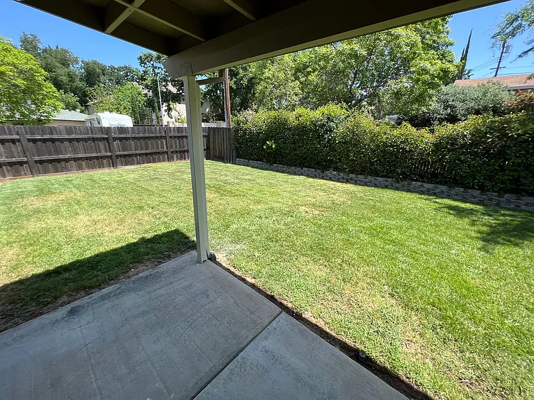 5724 Mist Ct — Photo 22
