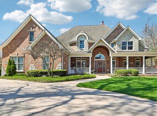 5730 Lee Ave, Downers Grove, IL