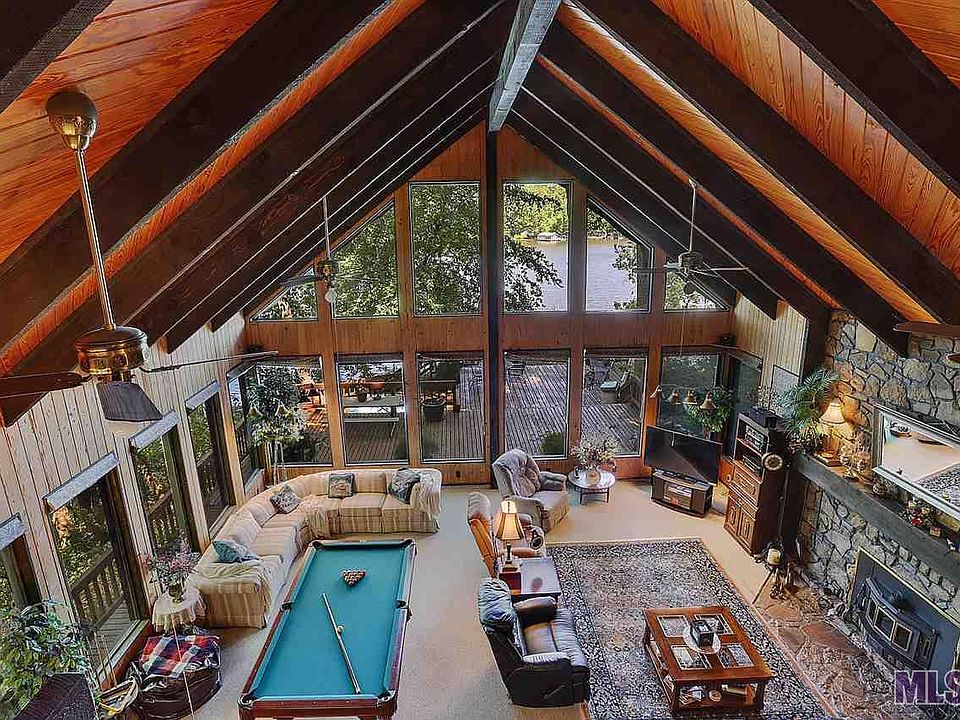 1st image of 10525 Peace Ln