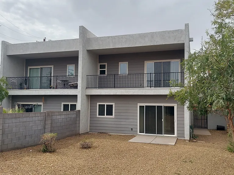 1728 E Ocotillo Rd — Photo 3