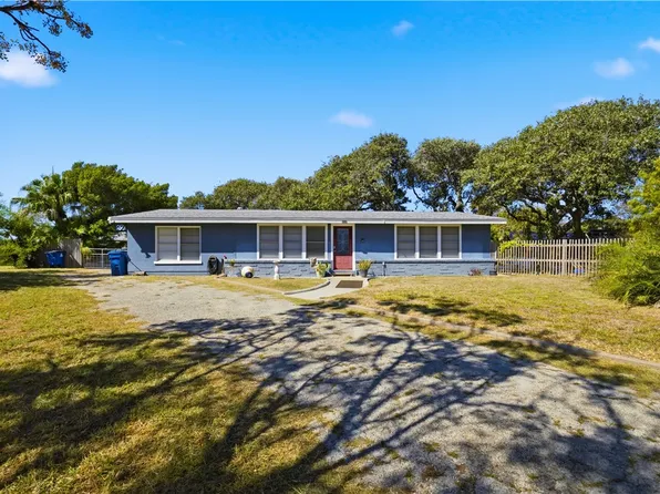 1321 Jenkins St, Rockport, TX 78382