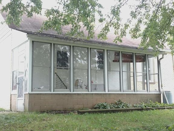 4th image of 171 N Westmoor Ave