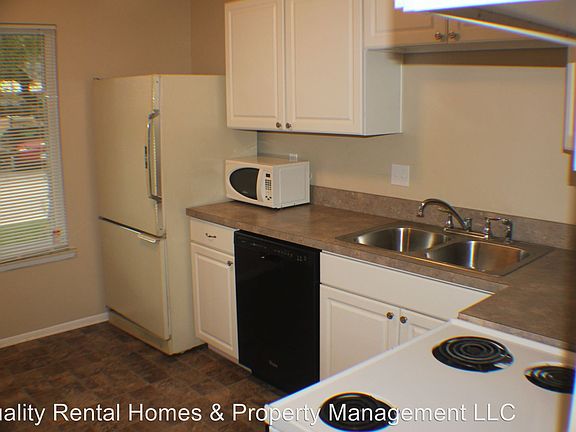 4th image of 1459 Westbury Dr