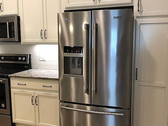Stainless appliances