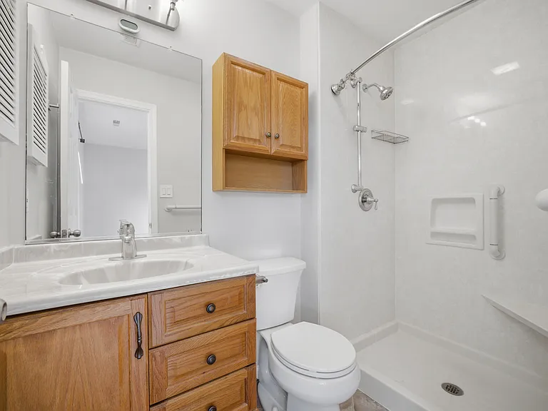 2252 Newstead Dr — Photo 28