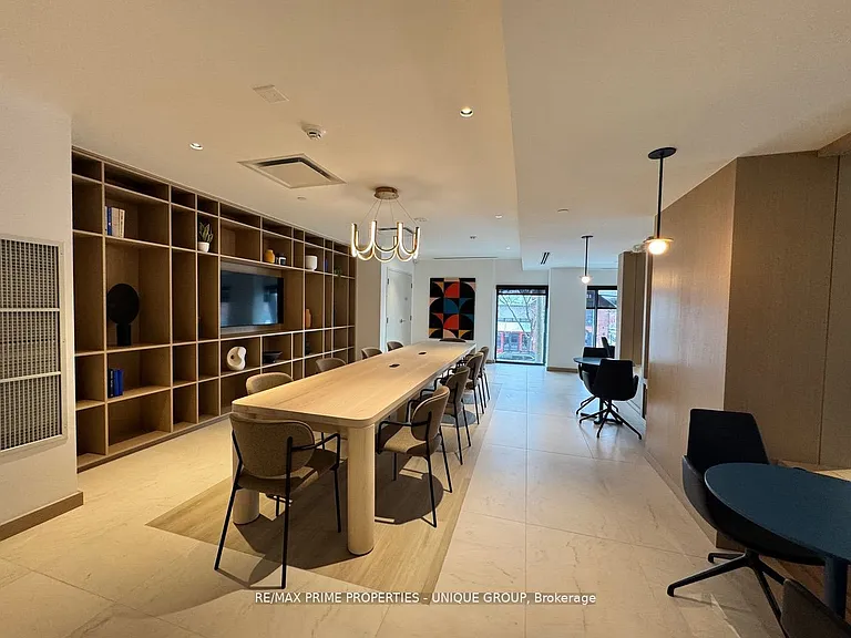 201 Brock St S #104 — Photo 14