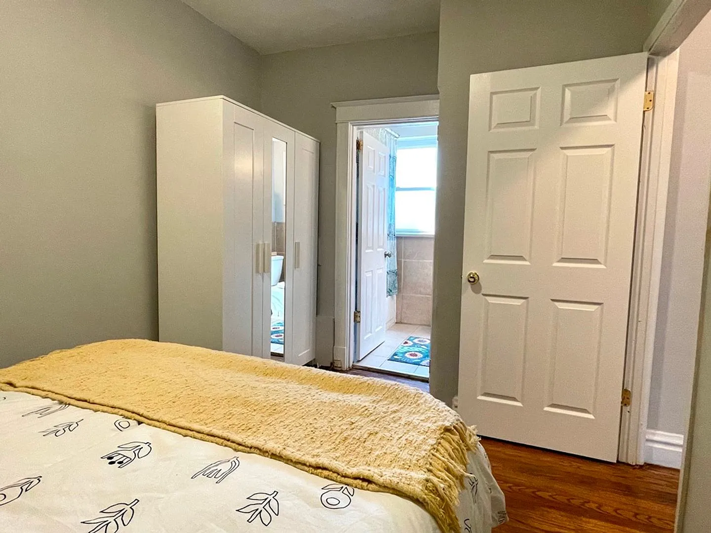 Renovated apartment in the heart of Southwest Gardens! — Photo 4