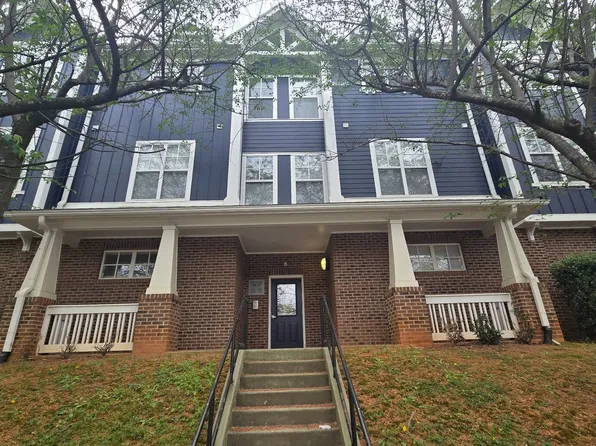 1630 Walnut View Dr, Charlotte, NC 28208