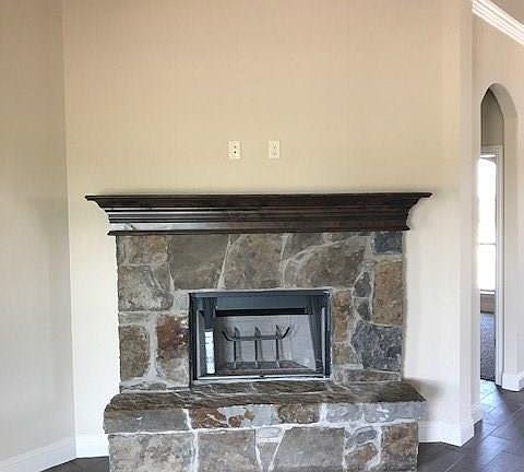 3rd image of 8009 Loma Ln
