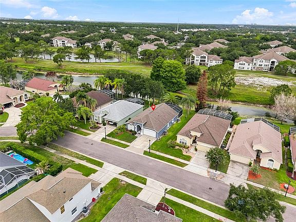 3rd image of 2613 Runyon Cir