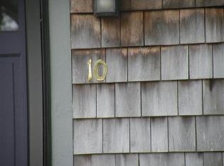 10 River Rd, Pocasset, MA 02559