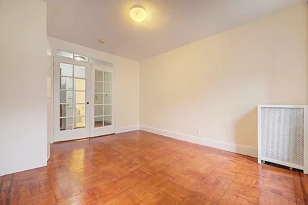 Rented by REAL New York | media 9