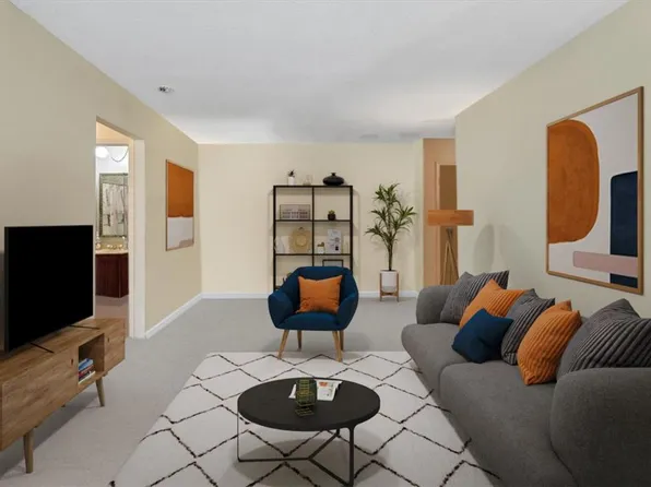 12 Granada Crescent #21, White Plains, NY 10603