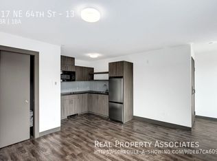 817 NE 64th St UNIT 13, Seattle, WA 98115