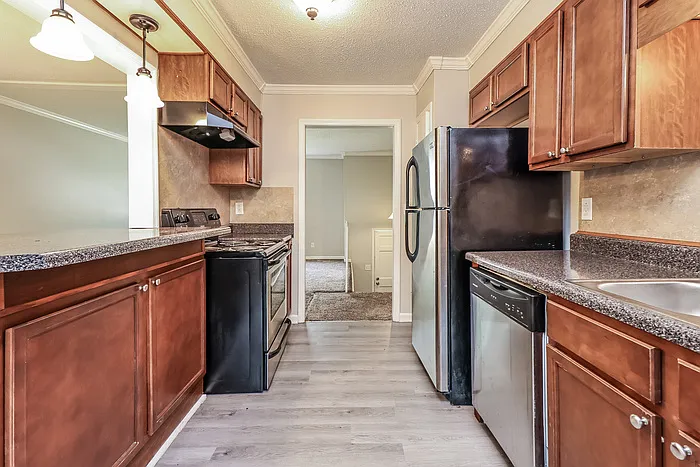4 bed, 2.0 bath, 1572 sqft, $1,445 — Photo 4