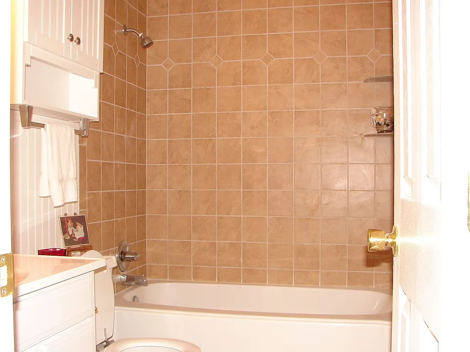 Ceramic tile bathrooms