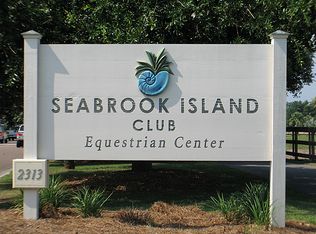 1136 Summerwind Ln, Johns Island, SC 29455