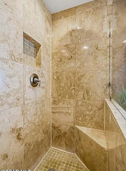 650 Vera Ct — Photo 18