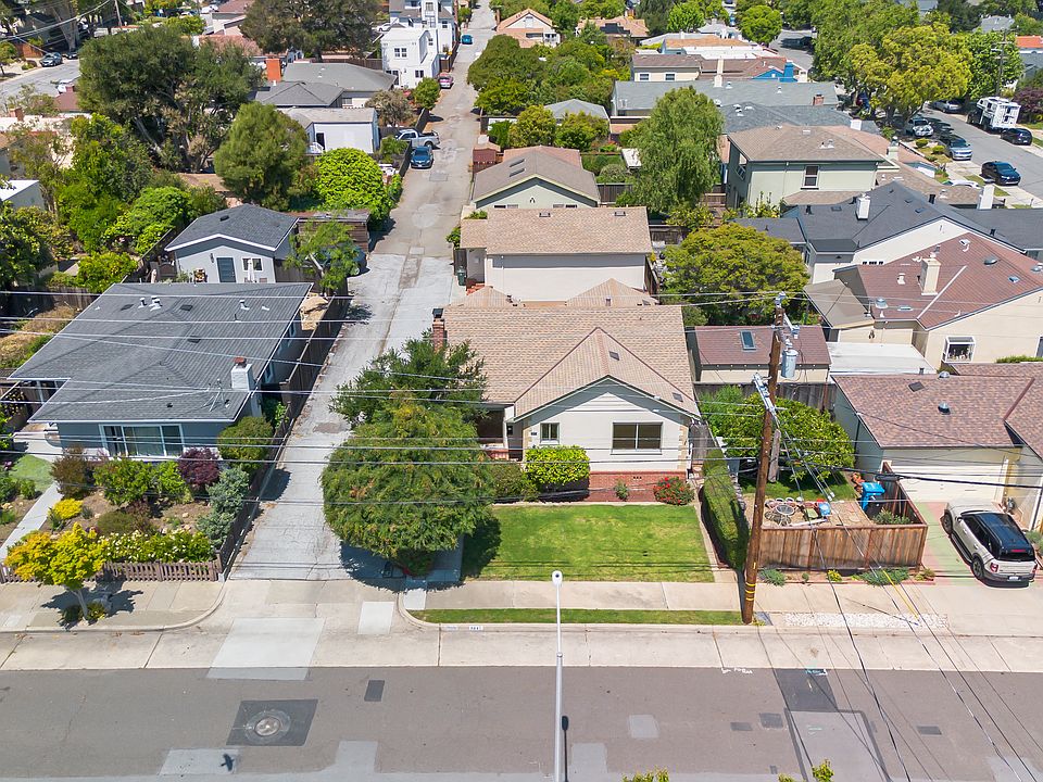 1st image of 1017 10th Ave #1017