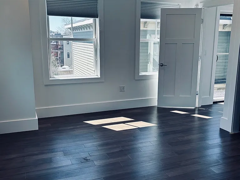 10 Spring Garden St #3 — Photo 12