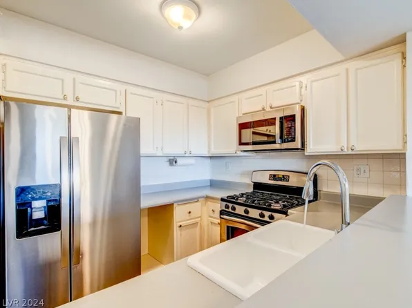 1454 Santa Anita Dr APT D, Las Vegas, NV 89119