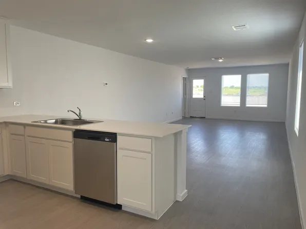 337 Rockies Rd, Hutto, TX