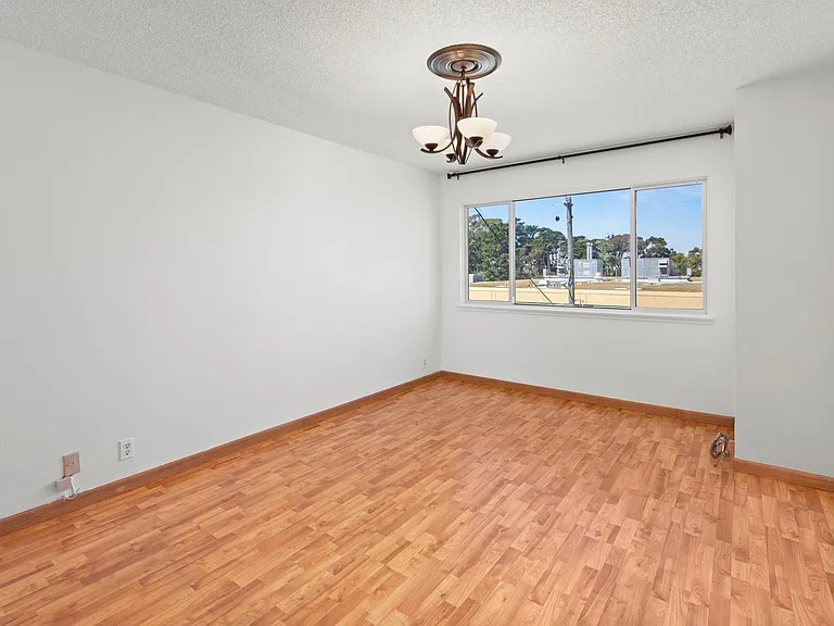 230 12th Ave #389R — Photo 15