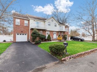 980 Cox Rd, North Brunswick, NJ 08902