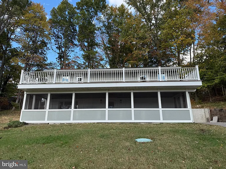 453 Walnut Dr — Photo 24