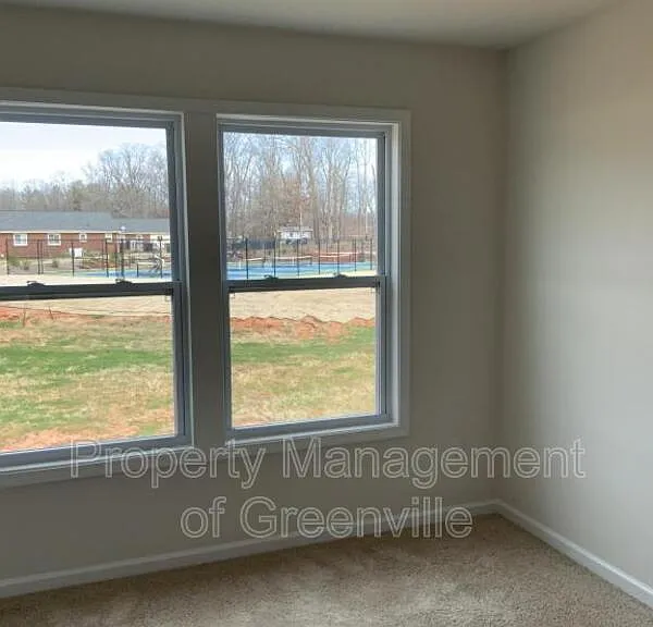 431 Yellow Fox Rd — Photo 5