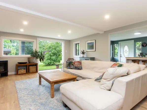 1155 Judd Rd, Squamish, BC V0N 1H0