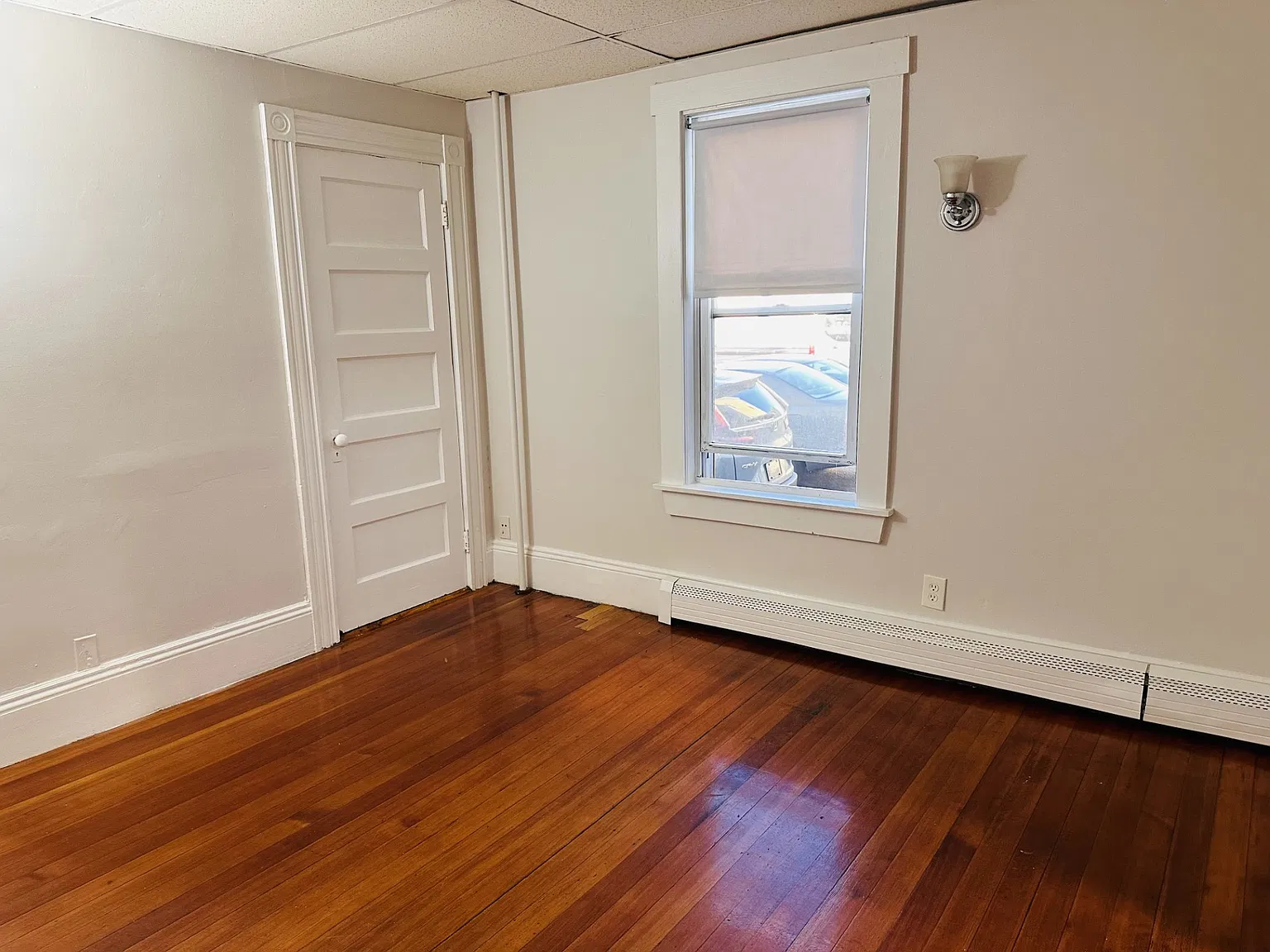 870 Moody St — Photo 3