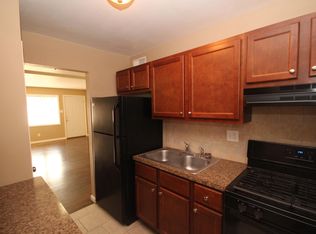 126 Old Ballwin Rd APT A, Ballwin, MO 63021