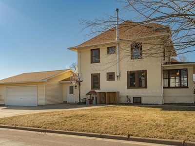 115 2nd St SE, Plainview, MN, 55964